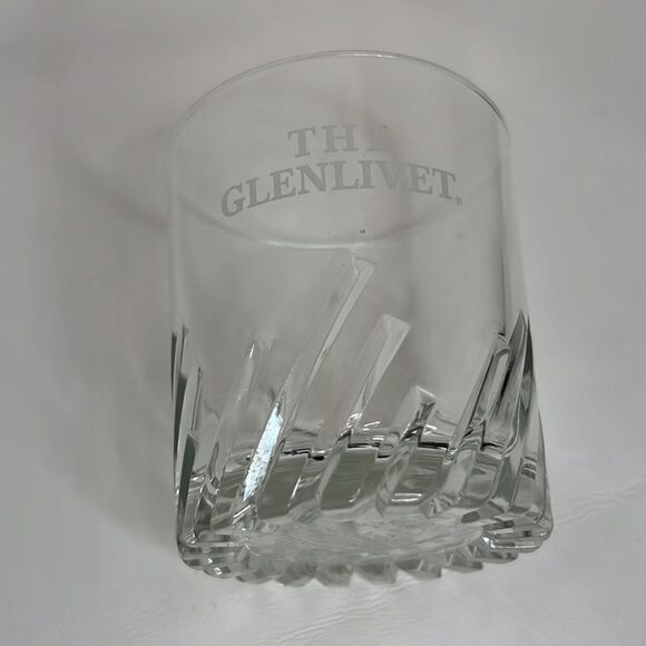 The Glenlivet 8 Oz  Rock Highball Blended Scotch Whiskey Cocktail Cut Clear Glas - Picture 3 of 5